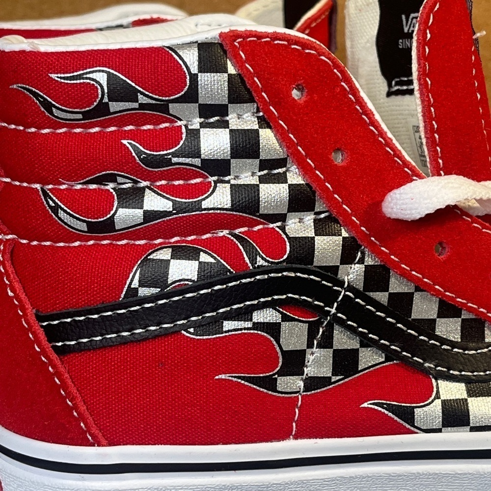 Vans Kids Red High-Top Sneakers
Brand new
NWOT - Picture 11 of 14